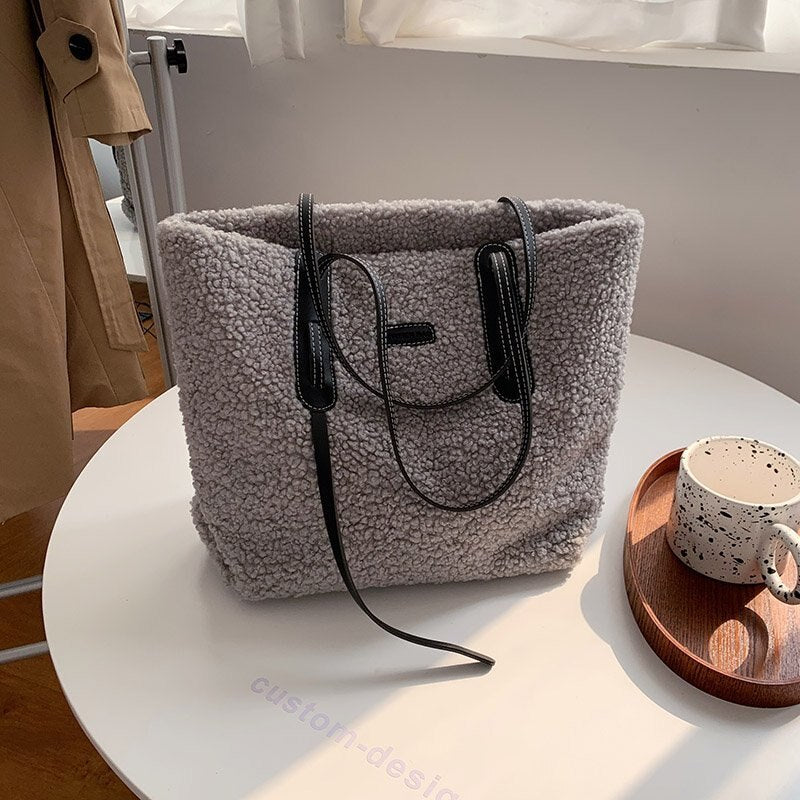 Fluffy winter tote handbag